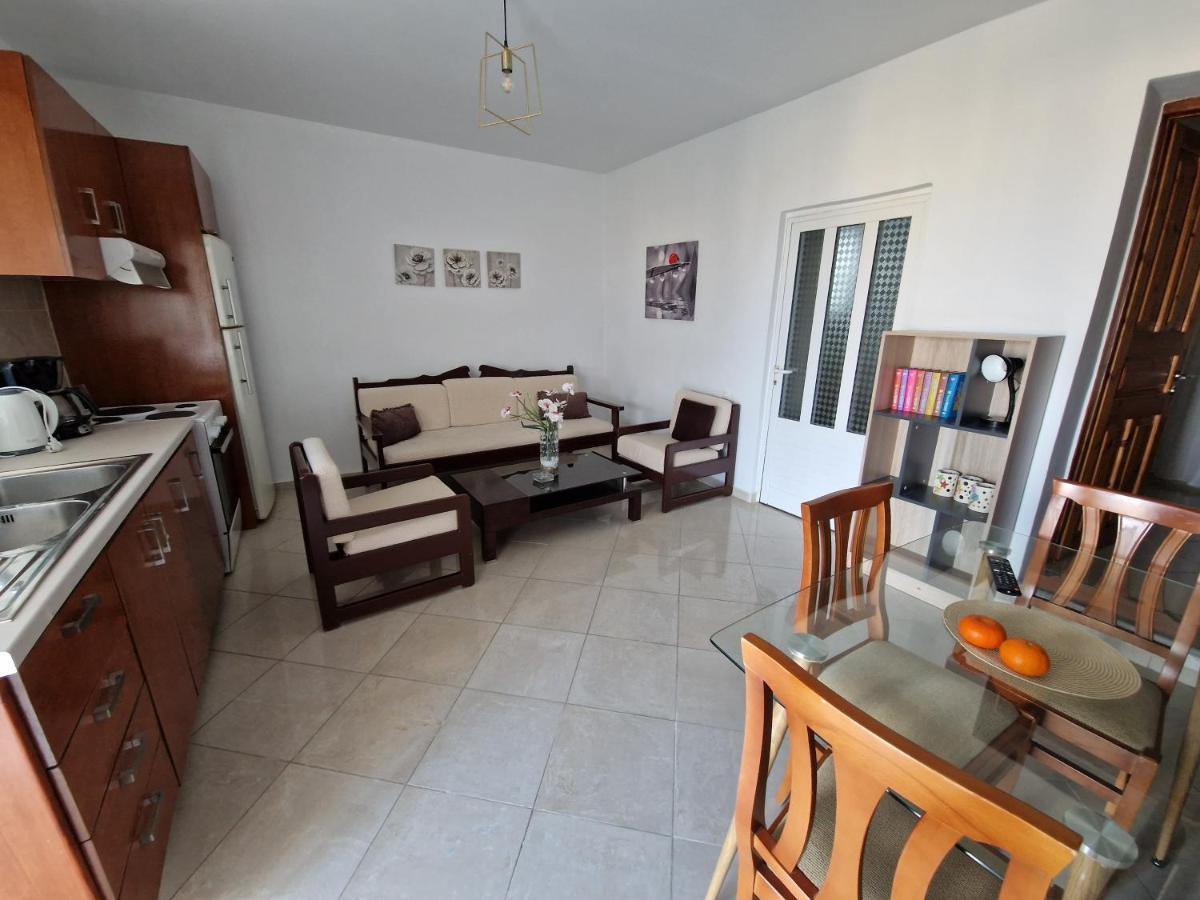 Claudia Villa 2 Agia Marina Exterior foto